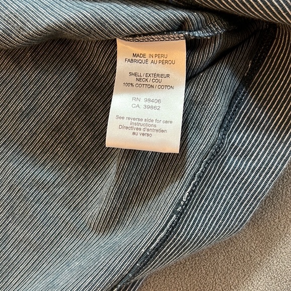 Perfect condition Mens M Theory blue and white striped V neck T shirt - Picture 3 of 6